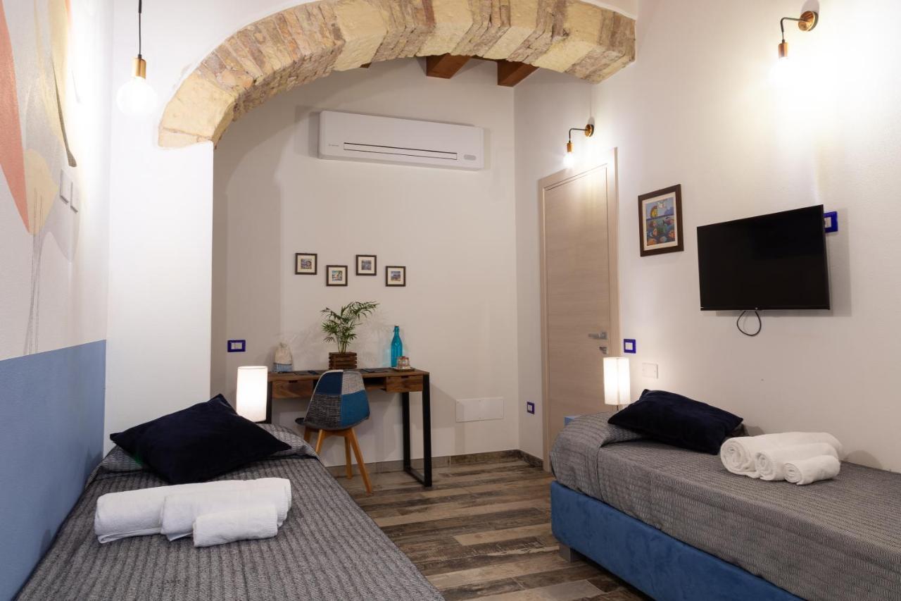 Trigu & Mangoni Bed & Breakfast Каляри Екстериор снимка